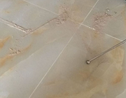 中宁瓷砖空鼓维修公司分享粘合剂选择不当在瓷砖铺贴过程中可能导致以下问题