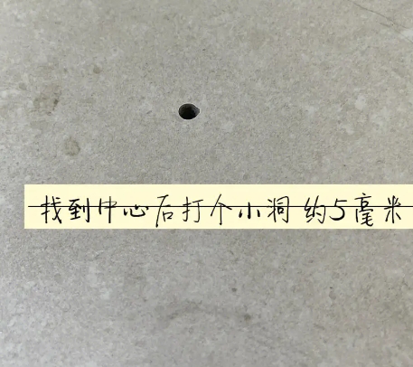 中宁瓷砖空鼓维修公司专业解答在瓷砖铺贴过程中，如果砂料搅拌不均匀，将会带来以下问题